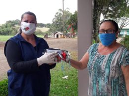 PARCEIROS DA SAÚDE  I Voluntários do interior do município confeccionam máscaras para doação